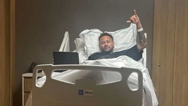 Neymar genomgår knäoperation efter att ha räddat Santos från nedflyttning