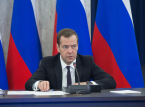 Medvedev varnar f&ouml;r att TREDJE V&Auml;RLDSKRIGET "utan tvekan kommer att b&ouml;rja" om Trump forts&auml;tter "galen kurs"