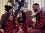 Mohamed Salah är i blåsväder igen för att ha lagt upp ett julfoto med sin familj