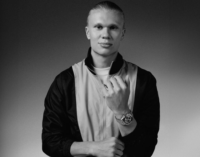Breitling samarbetar med Manchester Citys Erling Haaland för lyxklocka