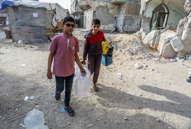 Storbritannien, Frankrike och Tyskland trycker på för eldupphör i Gaza