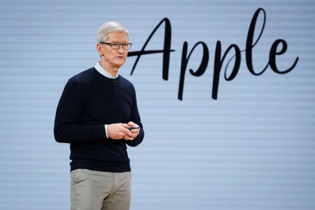 Tim Cook avgår som Apples vd efter 15 år vid rodret