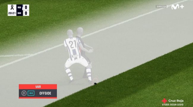 Stor kontrovers i Barcelona efter att VAR uteslutit Lewandowskis mål, men det finns en förklaring