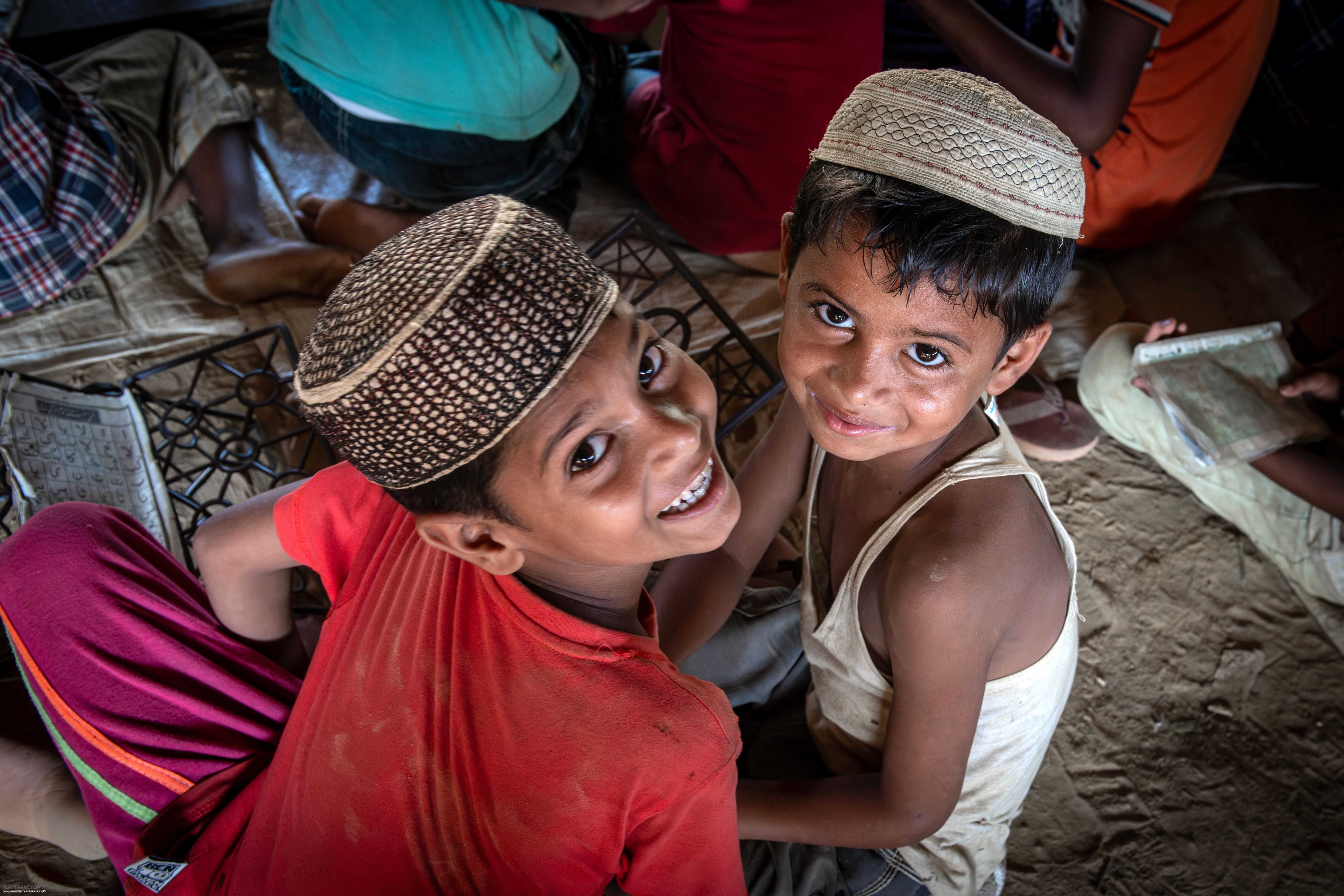Polisen släpper omkring hundra rohingya-flyktingar som frihetsberövats medan de sökte asyl i Kuala Lumpur