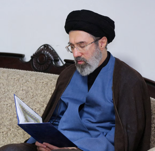 Iran närmar sig beslut om högste ledaren mitt i intensifierad konflikt