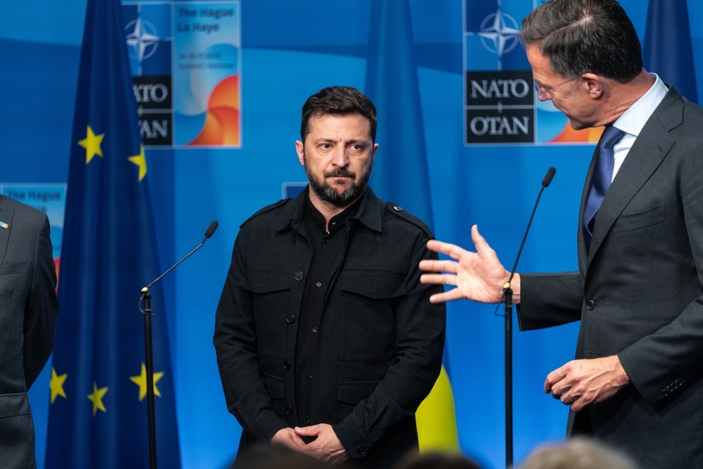 Zelensky varnar för "utvidgning av kriget" efter att ryska drönare brutit igenom Polen och Rumänien