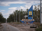 Ryssland intensifierar sina anstr&auml;ngningar f&ouml;r att bryta igenom b&auml;ltet av ukrainska f&auml;sten som h&aring;ller Donetsk-regionen