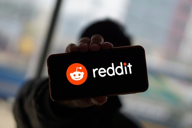 Reddit stämmer Australien för nationellt förbud mot sociala medier för minderåriga