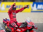 Marc M&aacute;rquez vinner MotoGP Grand Prix 100:e i Ungern och &aring;terv&auml;nder till topp 5