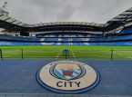 Manchester City spelar &auml;ntligen den l&auml;nge uppskjutna 'matchen i hand' och jagar Arsenal om ligatiteln