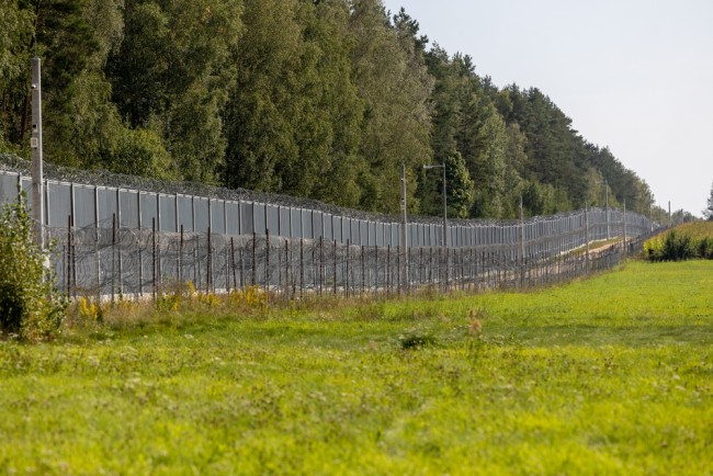 Polen planerar en anti-drönarsköld för 2 miljarder euro vid östra gränsen för att möta det växande ryska hotet