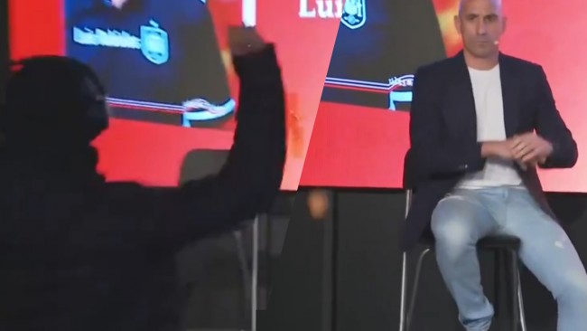 Dömd före detta ordförande för det spanska fotbollsförbundet Luis Rubiales, måltavla för en "äggattack"