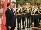 Macron uppmanar Xi att hj&auml;lpa till att avsluta kriget i Ukraina