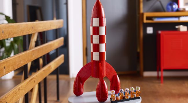 Tintins legendariska månraket håller på att förvandlas till ett Lego -set