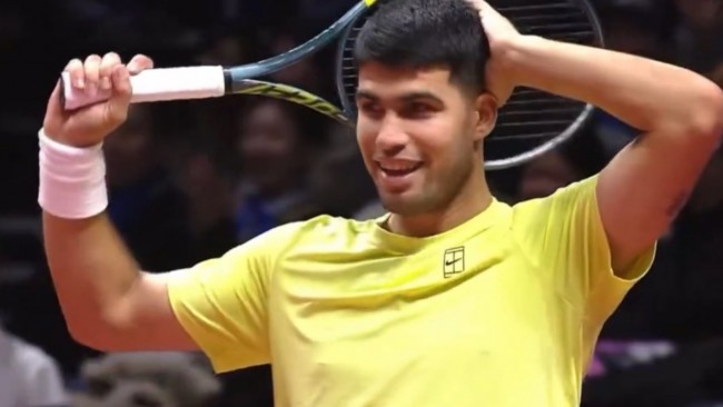 Carlos Alcaraz vinner sin första duell mot Jannik Sinner of the Year i Sydkorea