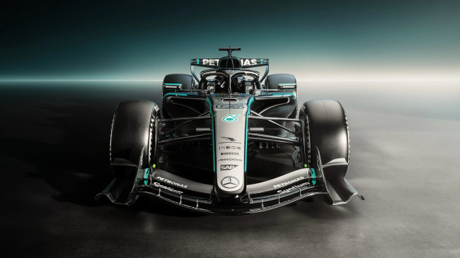 Formel 1 2026: Mercedes-AMG visar upp W17