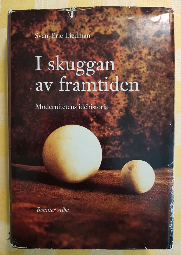 Tråkigt omslag, roligt innehåll