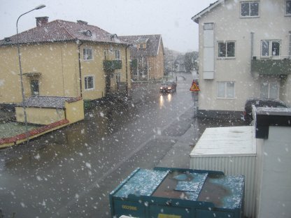 JÄVLA SNÖ
