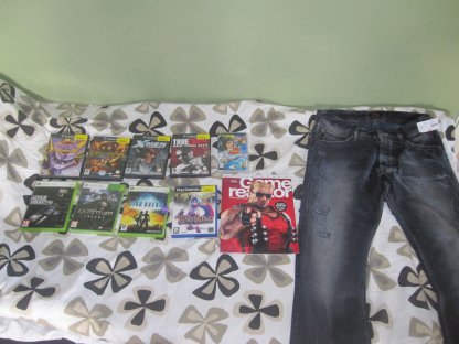 9 spel köpta och ett par jeans