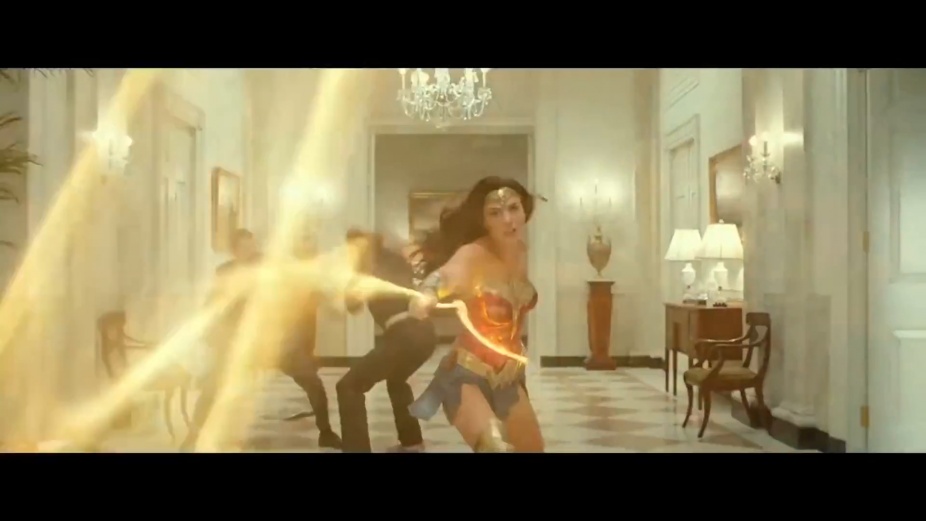Wonder Woman 1984 flyttas fram